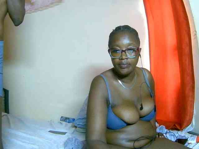 Lovely_jugs1 webcam