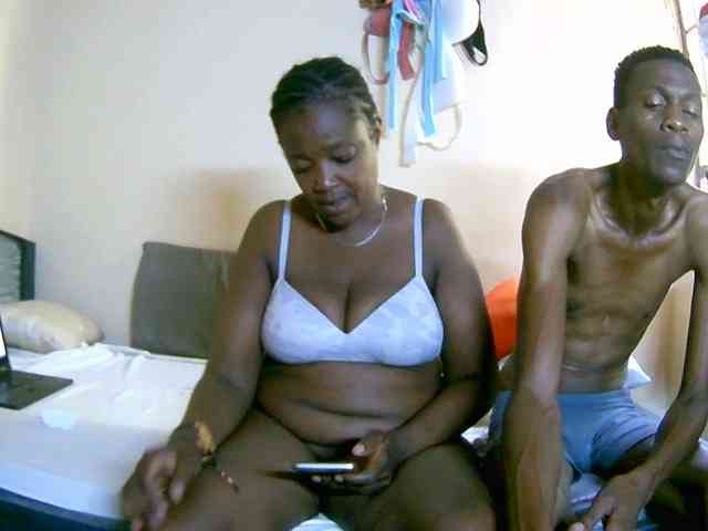 Lovely_jugs1 webcam