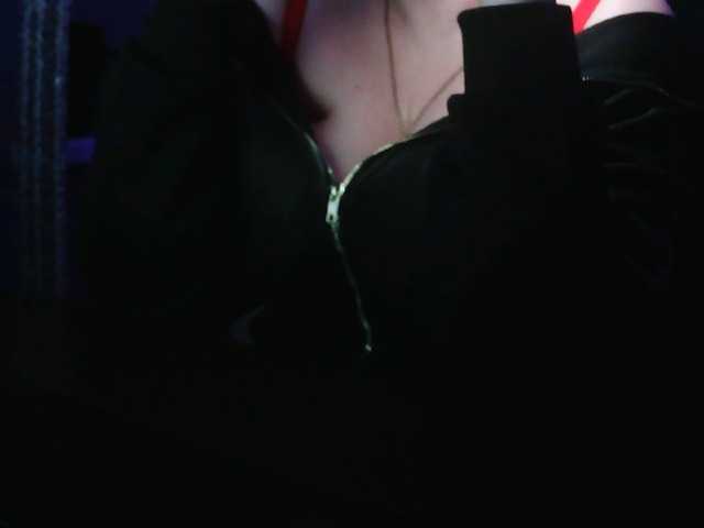 Ang---a live cam on BongaCams