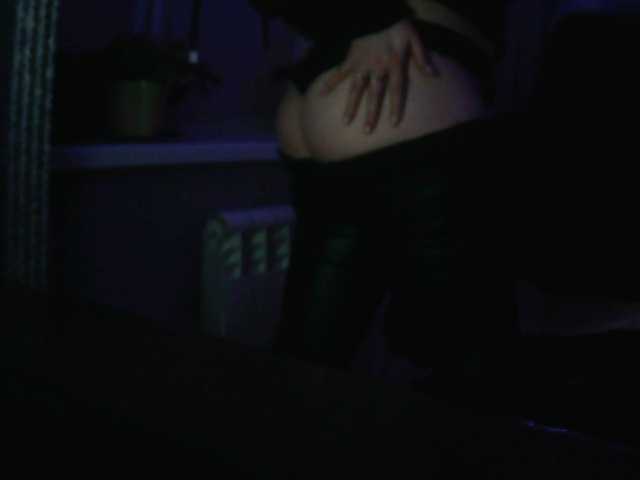 Angelina-- live cam on BongaCams