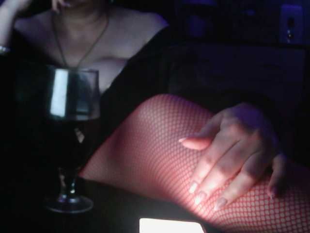 Angelina-- live cam on BongaCams