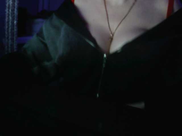 Ang---a live cam on BongaCams