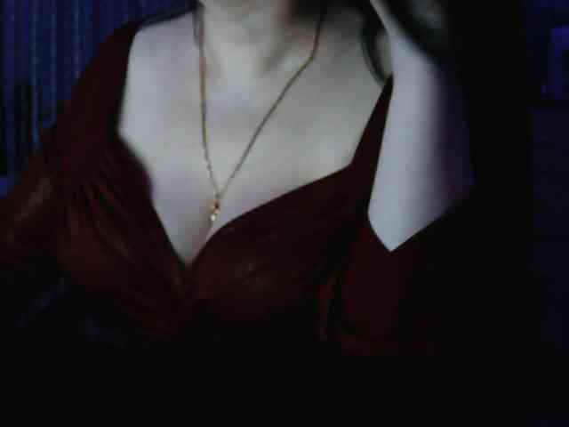 Angelina-- webcam