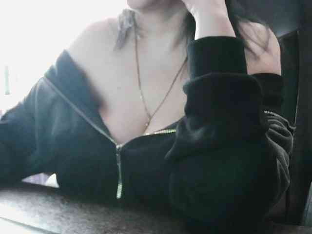 Angelina-- webcam