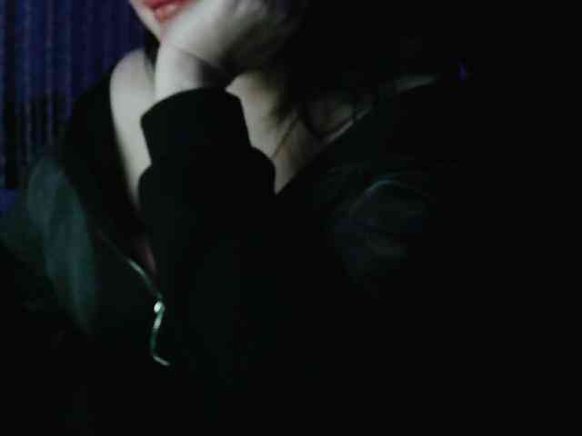Angelina-- webcam