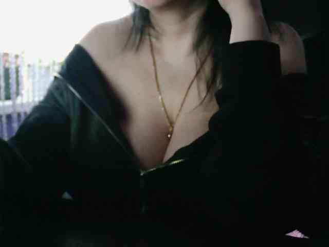 Angelina-- webcam