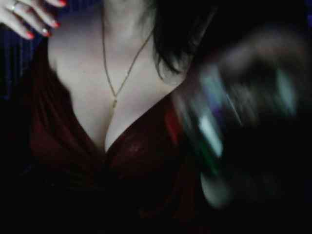 Angelina-- webcam