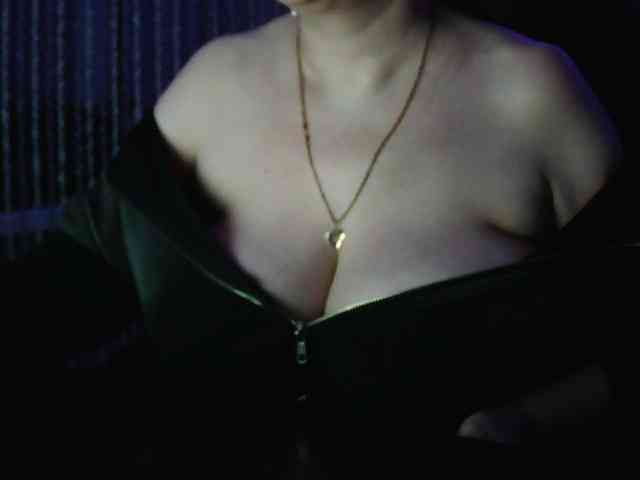 Angelina-- webcam