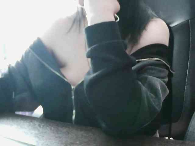 Angelina-- webcam