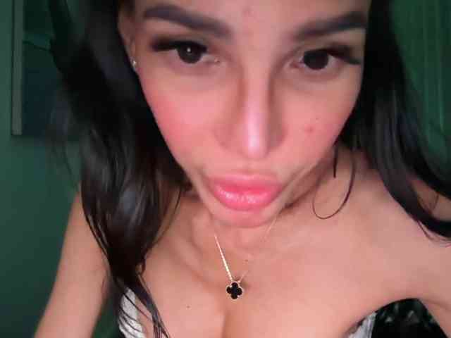 XMissVictoriaX webcam