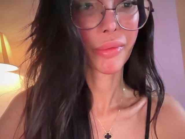 XMissVictoriaX webcam