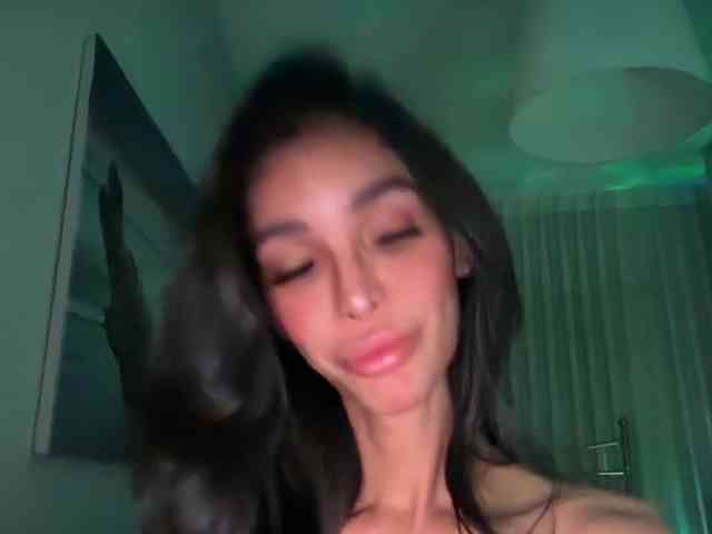 XMissVictoriaX webcam