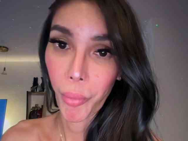 XMissVictoriaX webcam