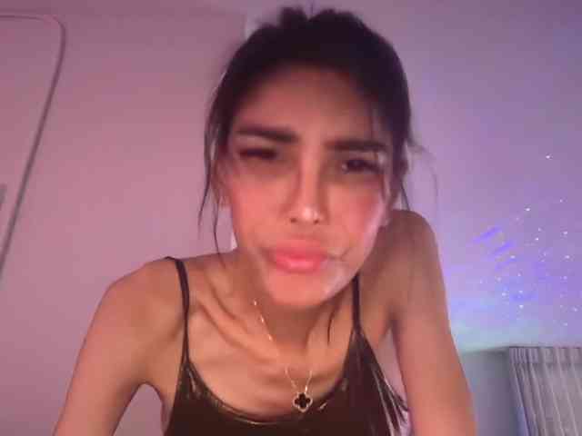XMissVictoriaX webcam