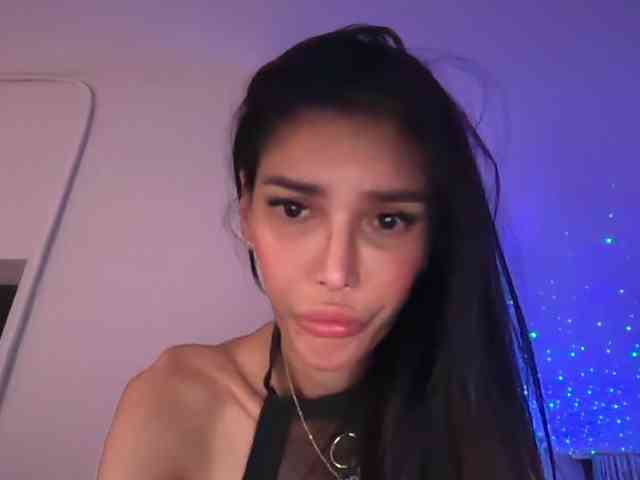 XMissVictoriaX webcam