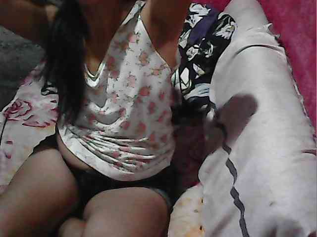 sweetiebabe23 webcam