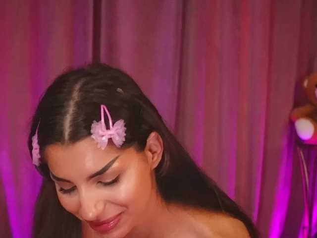 ZariaaVera live cam on BongaCams