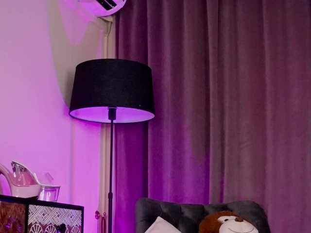 ZariaaVera live cam on BongaCams