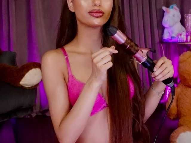 ZariaaVera live cam on BongaCams