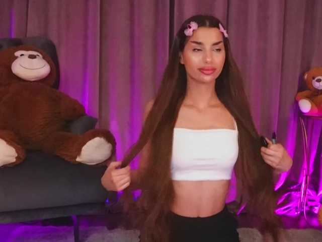 ZariaaVera live cam on BongaCams