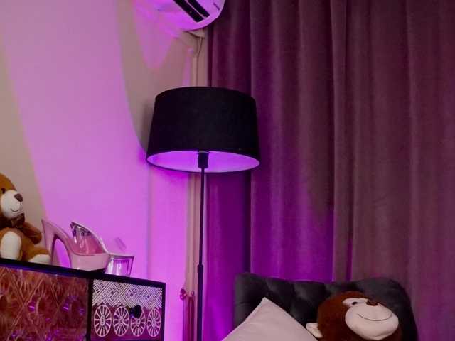 ZariaaVera live cam on BongaCams