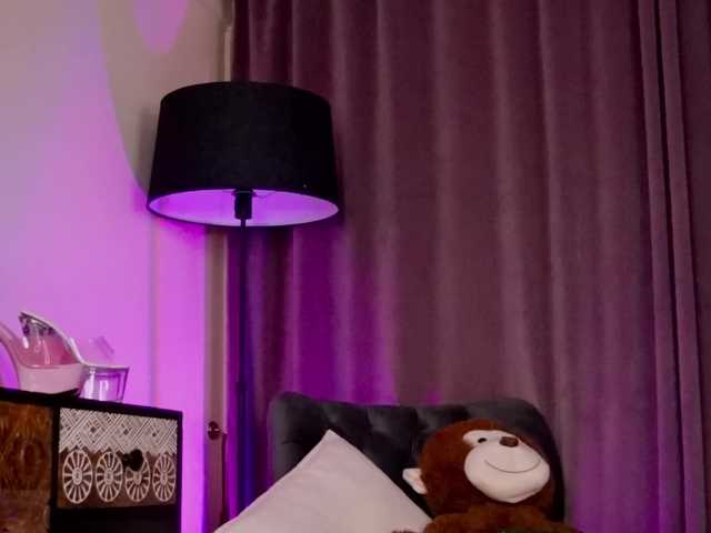 ZariaaVera live cam on BongaCams