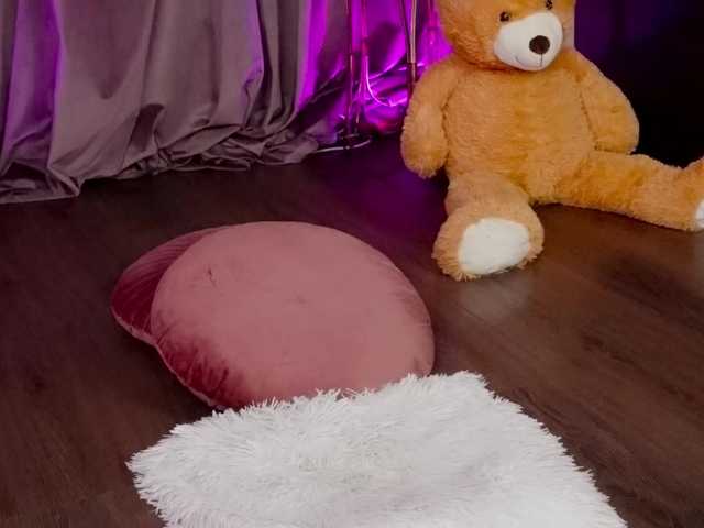 ZariaaVera live cam on BongaCams