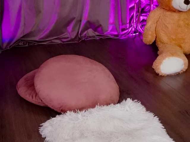 ZariaaVera live cam on BongaCams