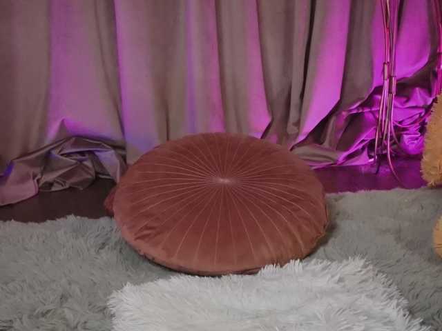 ZariaaVera's BongaCams show and profile