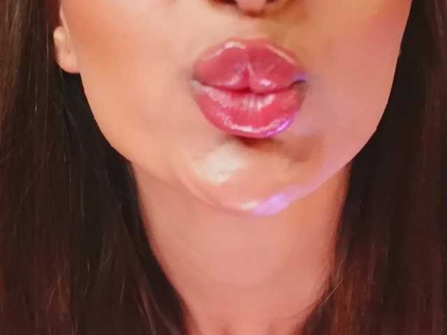 ZariaaVera live cam on BongaCams