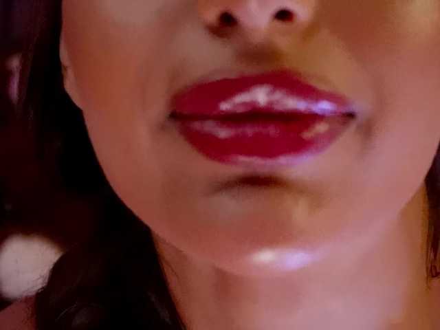 ZariaaVera live cam on BongaCams