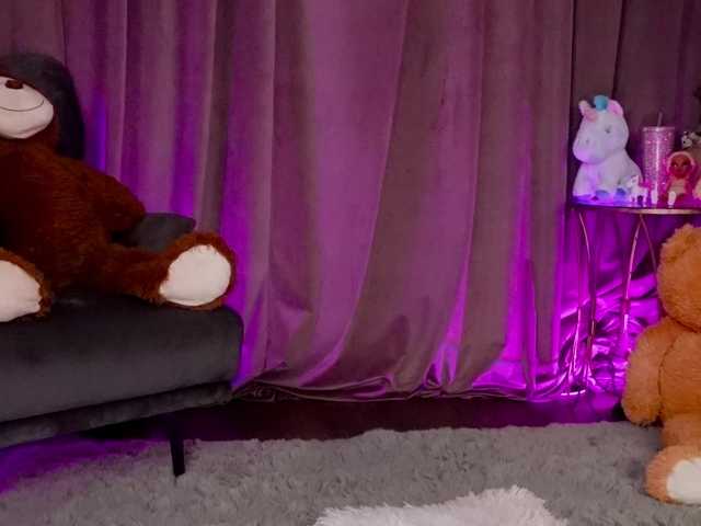 ZariaaVera live cam on BongaCams