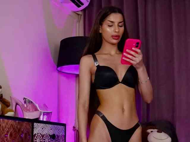 ZariaaVera webcam
