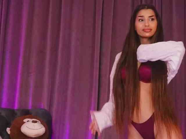 ZariaaVera webcam
