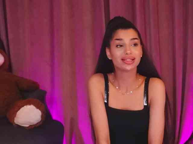 ZariaaVera webcam
