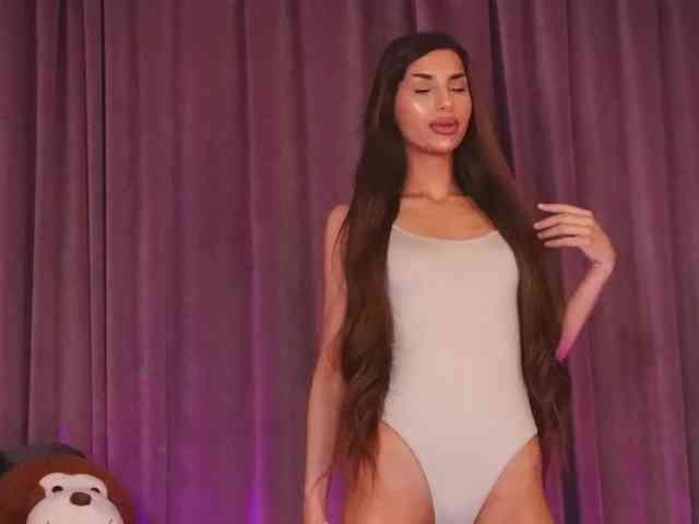 ZariaaVera webcam