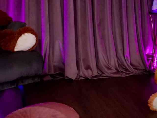ZariaaVera webcam