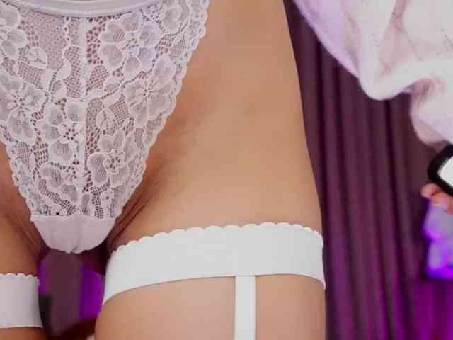 ZariaaVera webcam