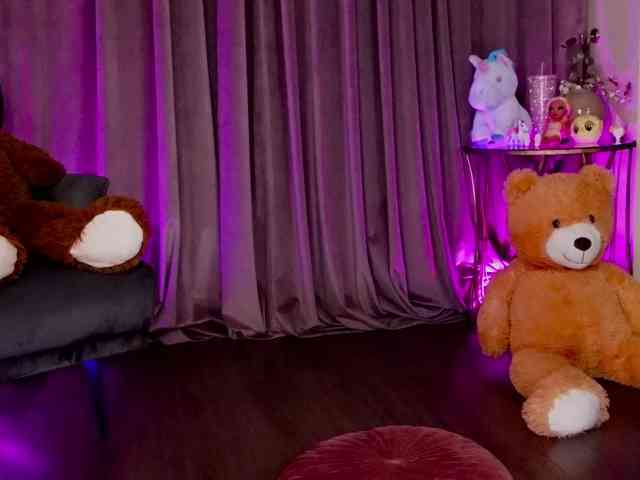 ZariaaVera webcam