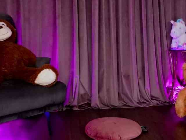 ZariaaVera webcam