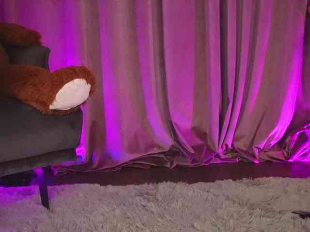 ZariaaVera webcam