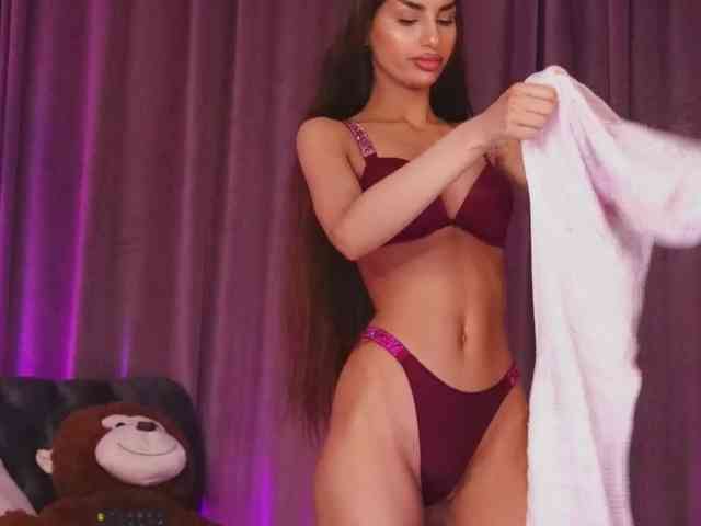 ZariaaVera webcam