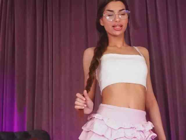 ZariaaVera webcam