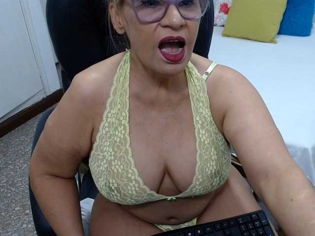celin live cam on BongaCams
