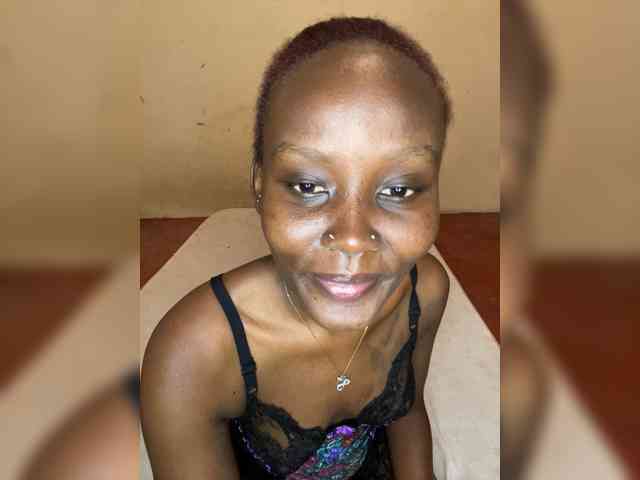 Richgirllover1 webcam