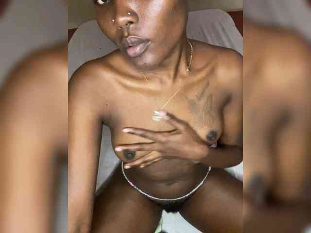 Richgirllover1 webcam