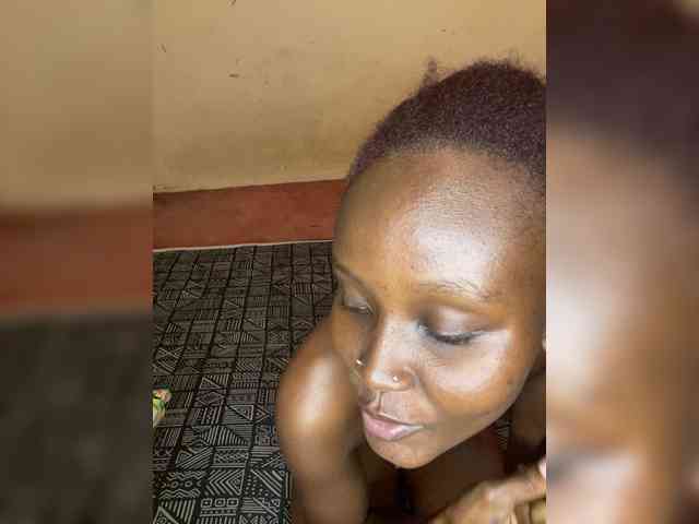 Richgirllover1 webcam