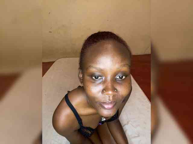 Richgirllover1 webcam