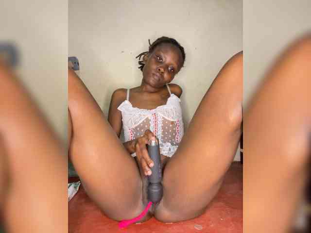 Richgirllover1 webcam