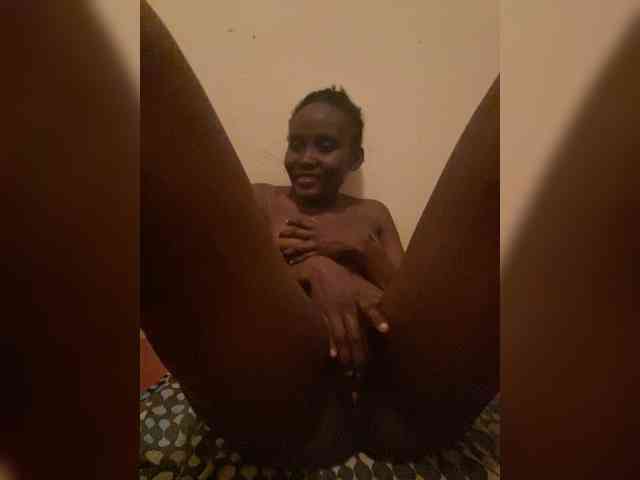 Richgirllover1 webcam